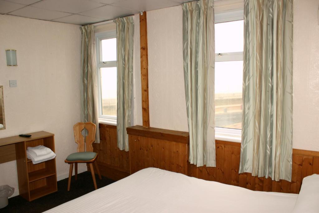 The Colwyn Hotel - Near Pleasure Beach Μπλάκπουλ Εξωτερικό φωτογραφία
