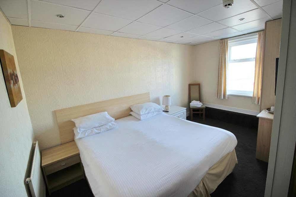 The Colwyn Hotel - Near Pleasure Beach Μπλάκπουλ Εξωτερικό φωτογραφία