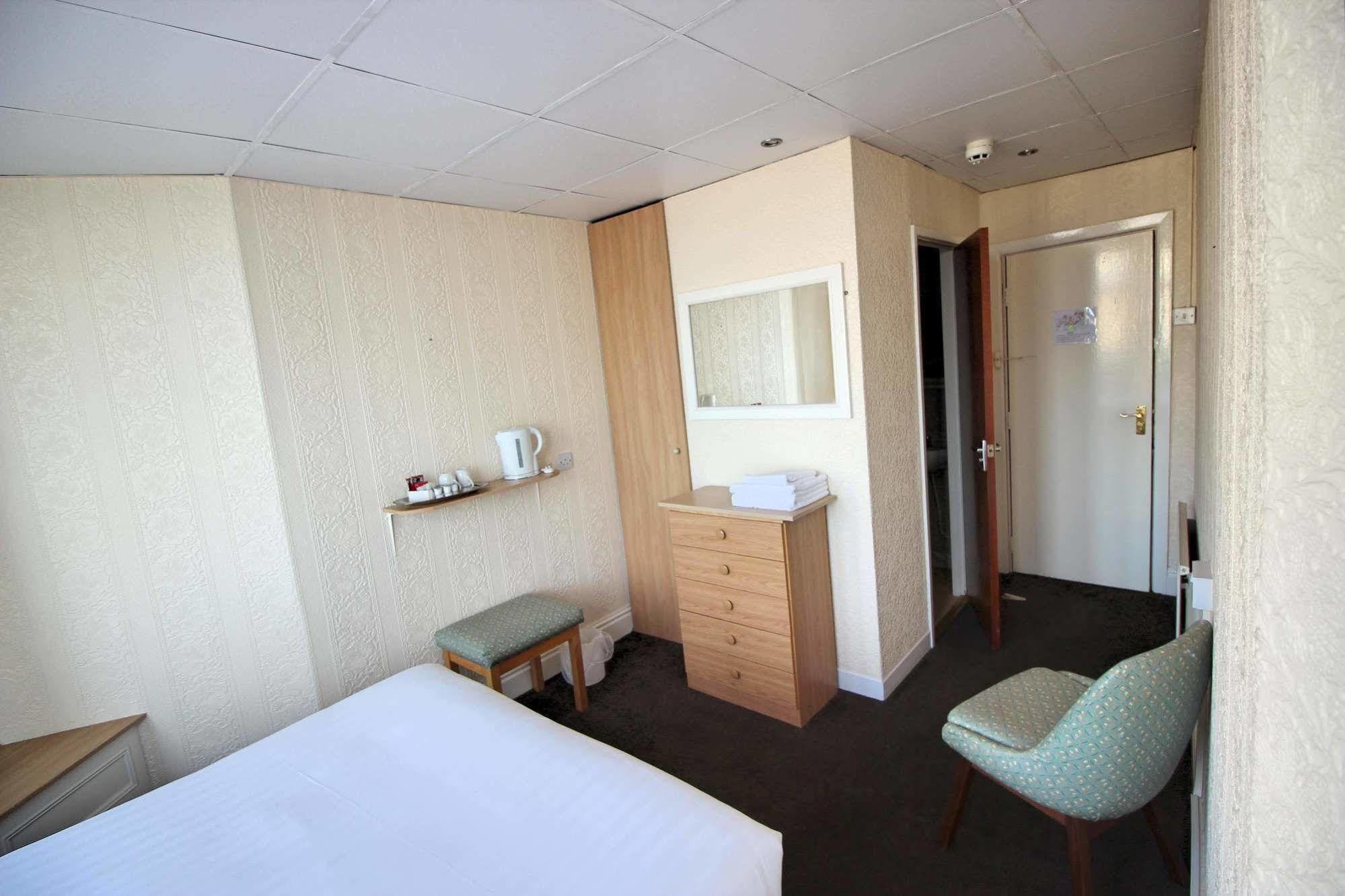 The Colwyn Hotel - Near Pleasure Beach Μπλάκπουλ Εξωτερικό φωτογραφία