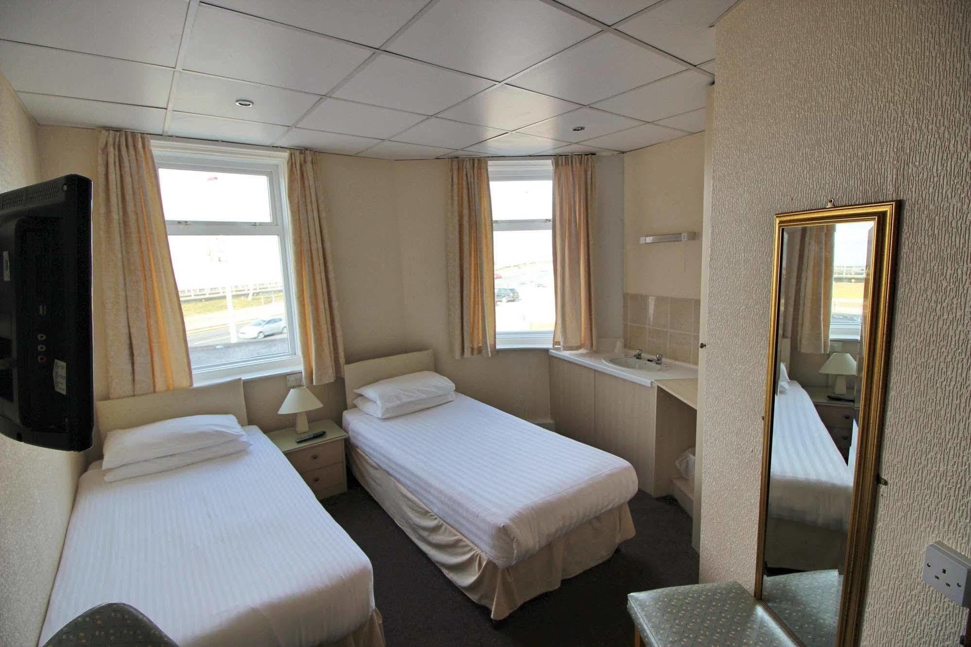 The Colwyn Hotel - Near Pleasure Beach Μπλάκπουλ Εξωτερικό φωτογραφία