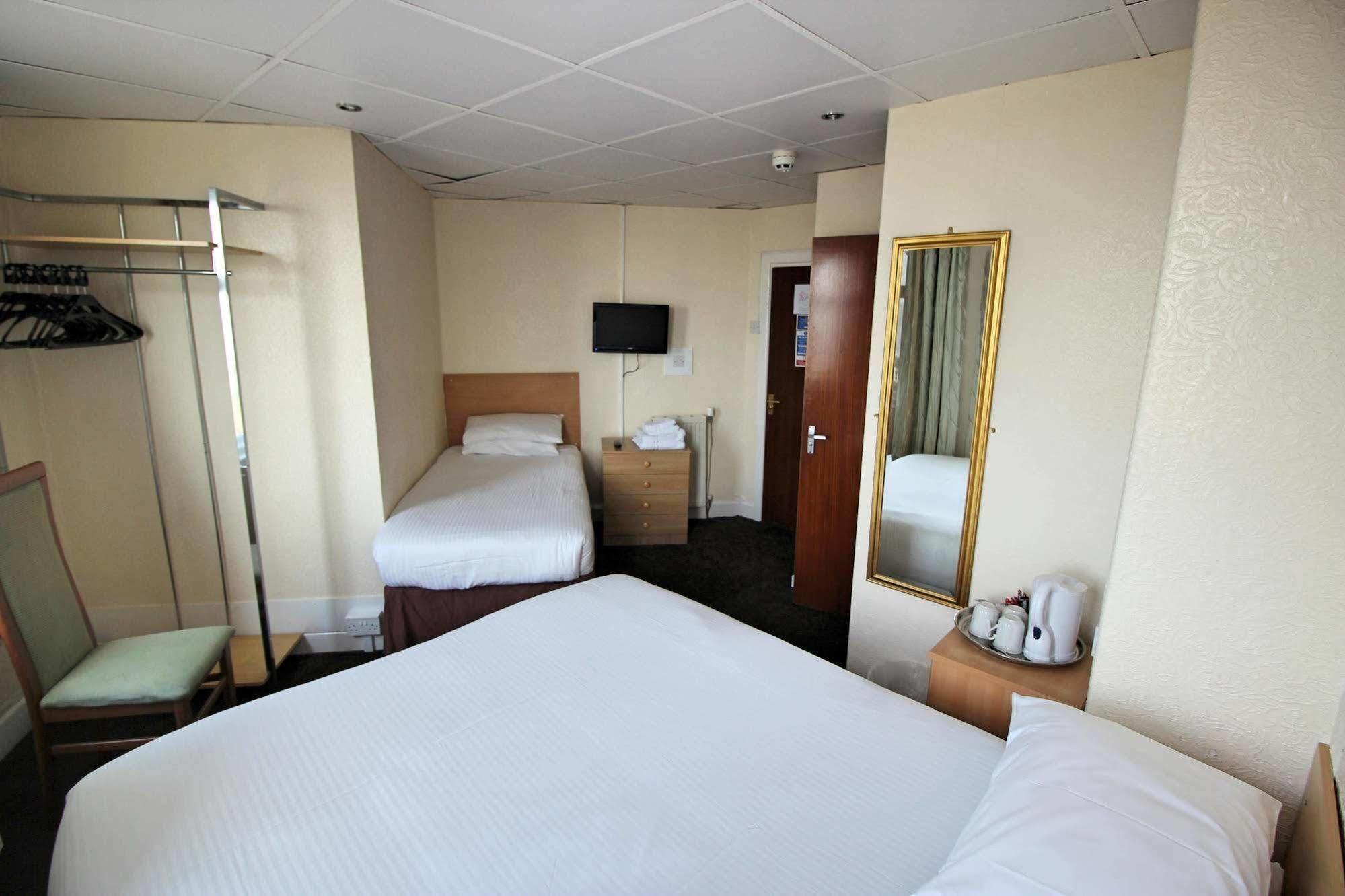 The Colwyn Hotel - Near Pleasure Beach Μπλάκπουλ Εξωτερικό φωτογραφία