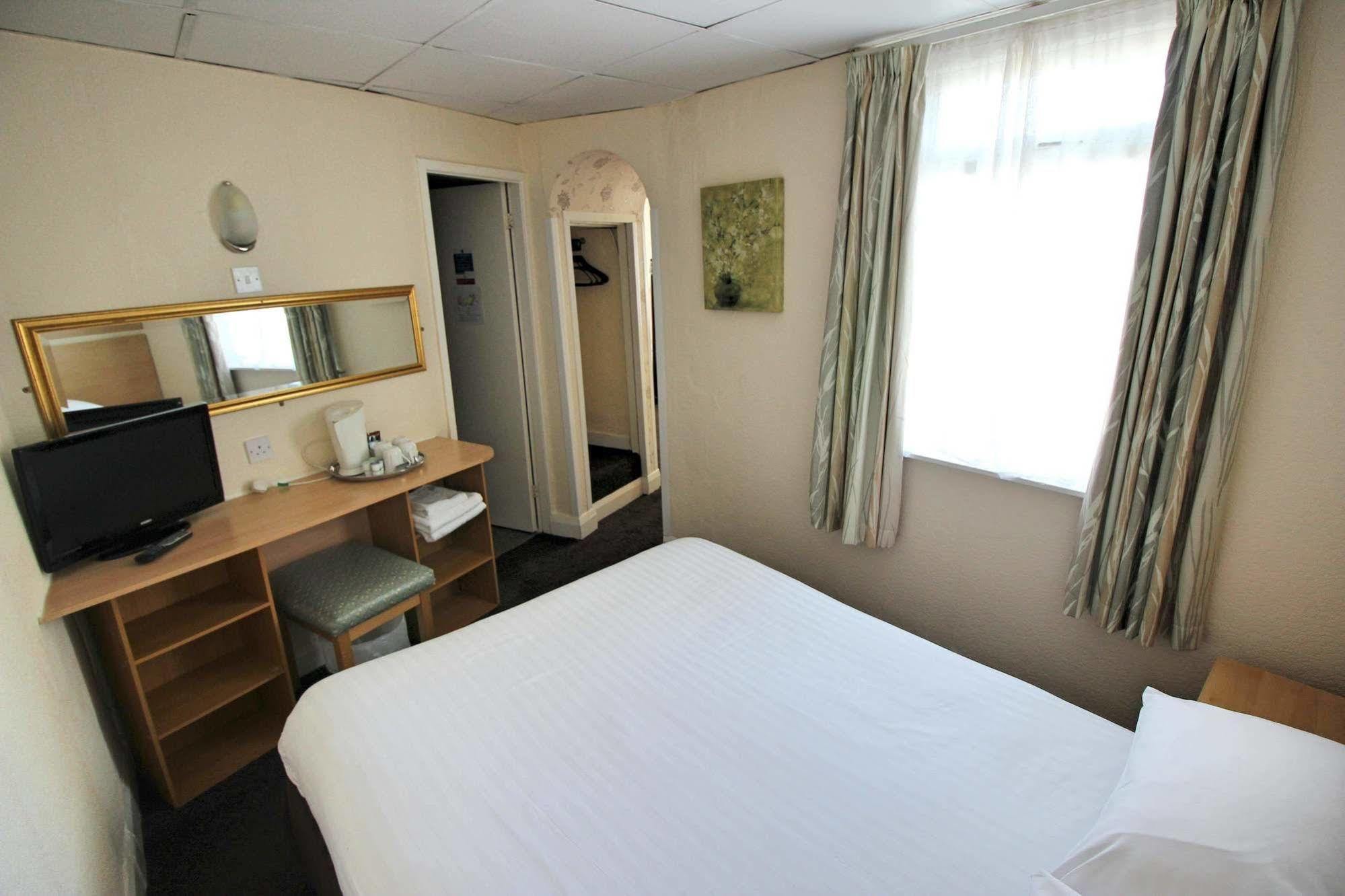 The Colwyn Hotel - Near Pleasure Beach Μπλάκπουλ Εξωτερικό φωτογραφία